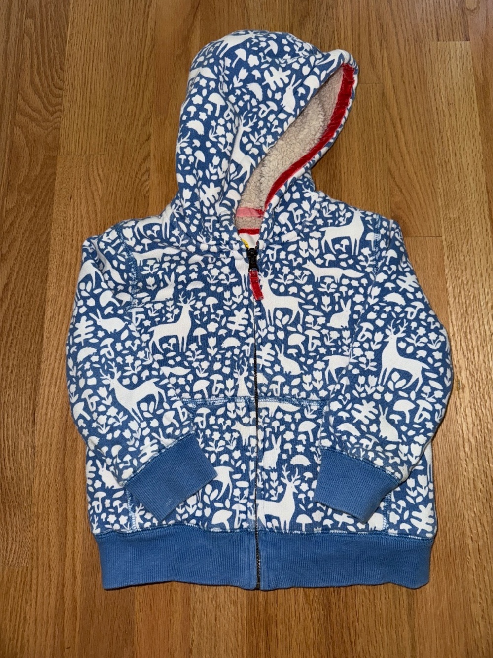 Boden- zip-up sweatshirt in blue woodland creature print- size 4-5Y